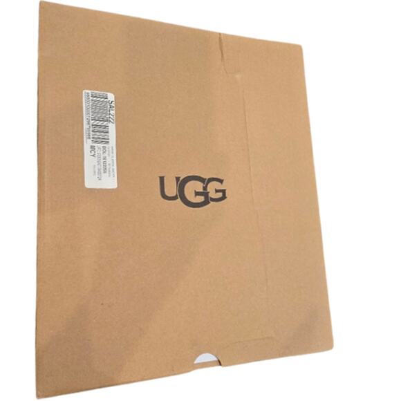 Ugg Women's Classic Short II in Mustard Seed NEW Size 10 - Picture 7 of 8